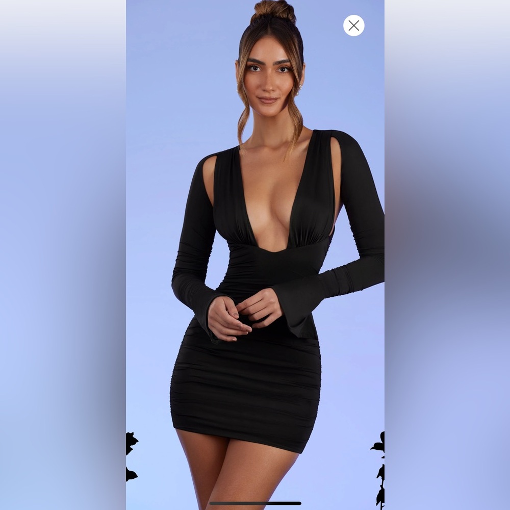 NWT Oh Polly Low Plunge Ruched Mini Dress in Black in size US 4